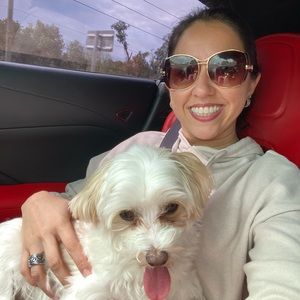 Meet your Posher, Daniela